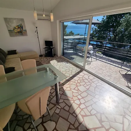 Mediteranea Direkt Am By Interhome Novi Vinodolski